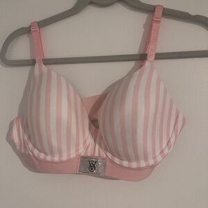 VS Bra